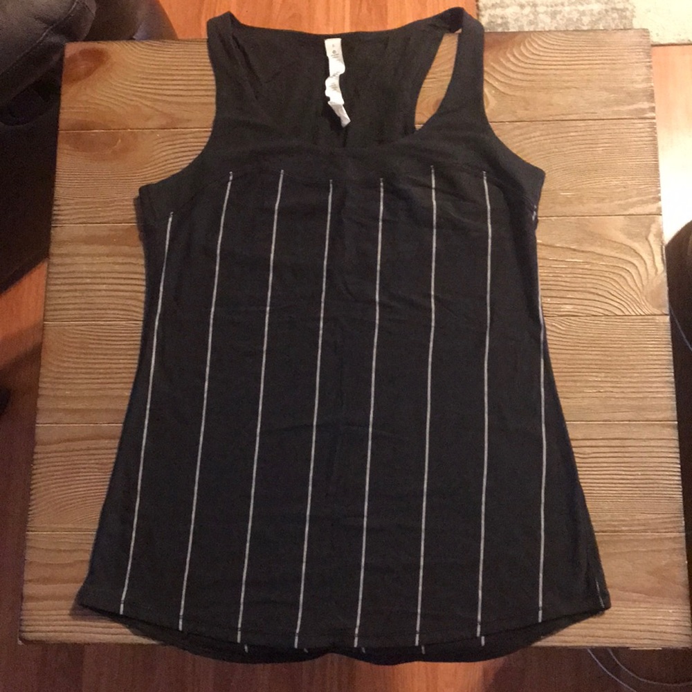 Lululemon workout tank